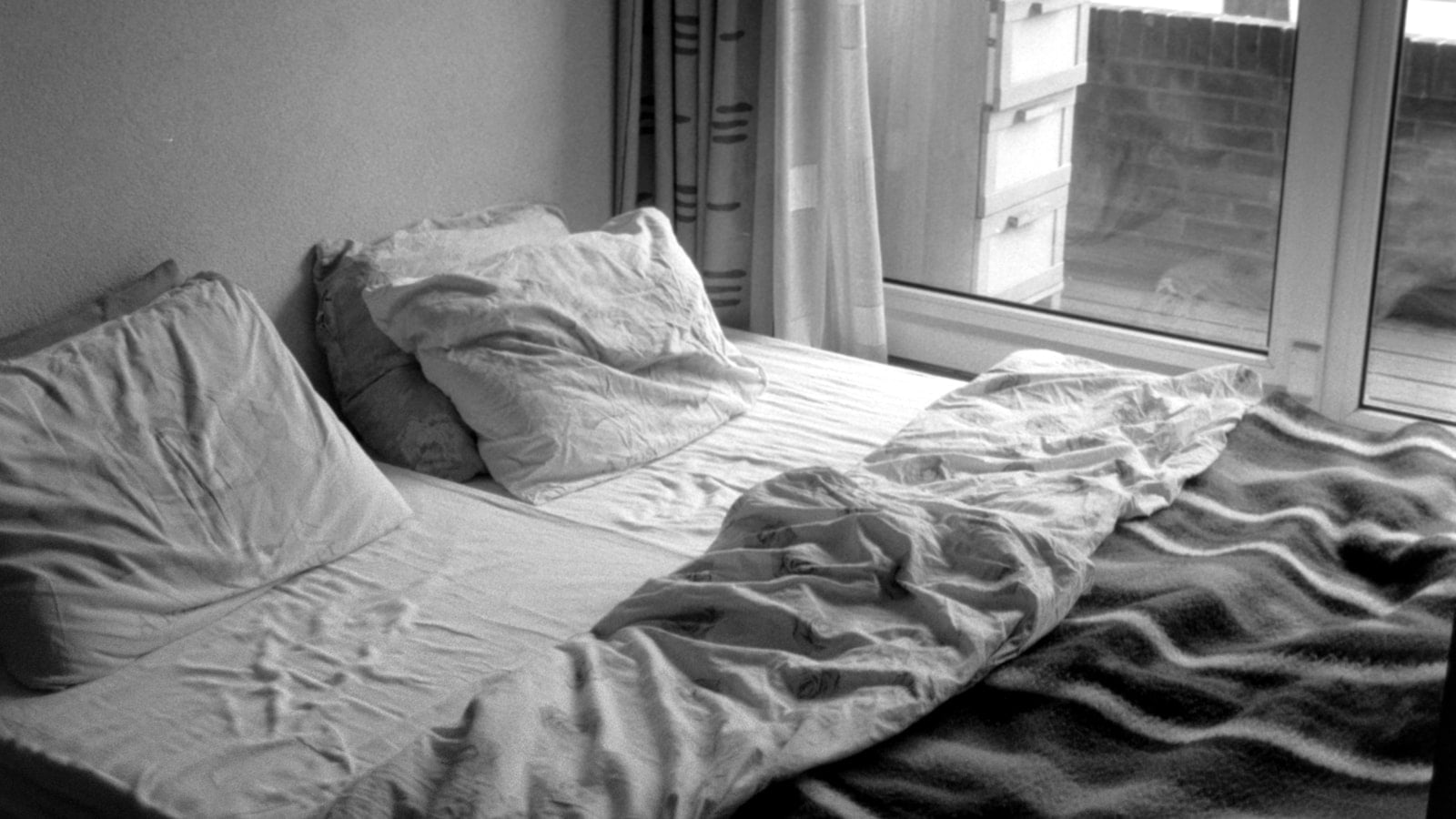 Sleep Divorce Bedroom 2026: Cara Menata Kamar Tidur Pasangan agar Nyaman Tanpa Kehilangan Keintiman